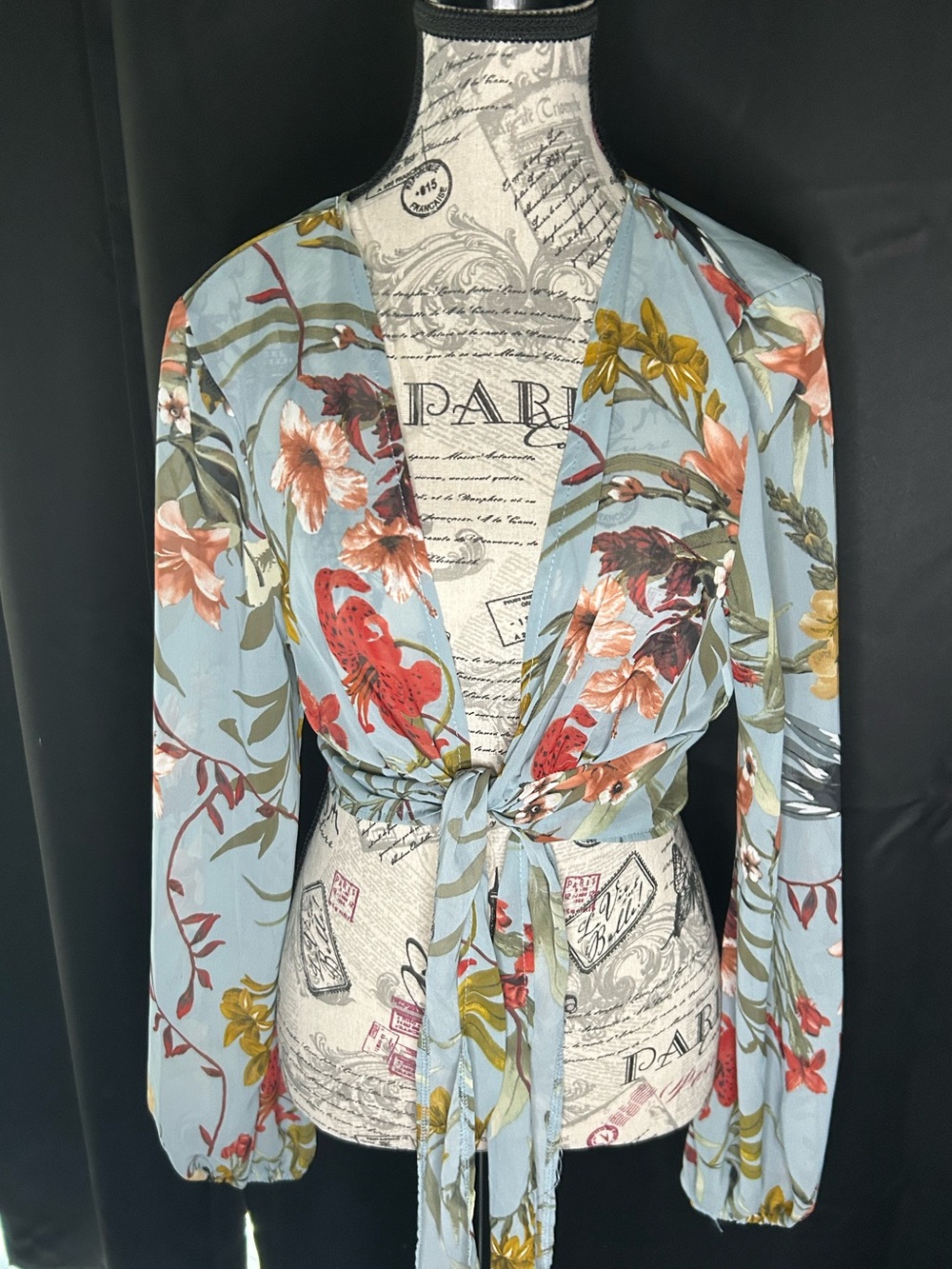New Windsor Floral Tie-Front Blouse (L)